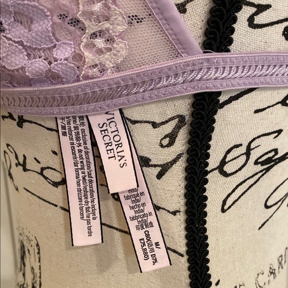 Victoria's Secret Triangle Bralette GORGEOUS Lavender Lace Size Medium - Picture 6 of 11